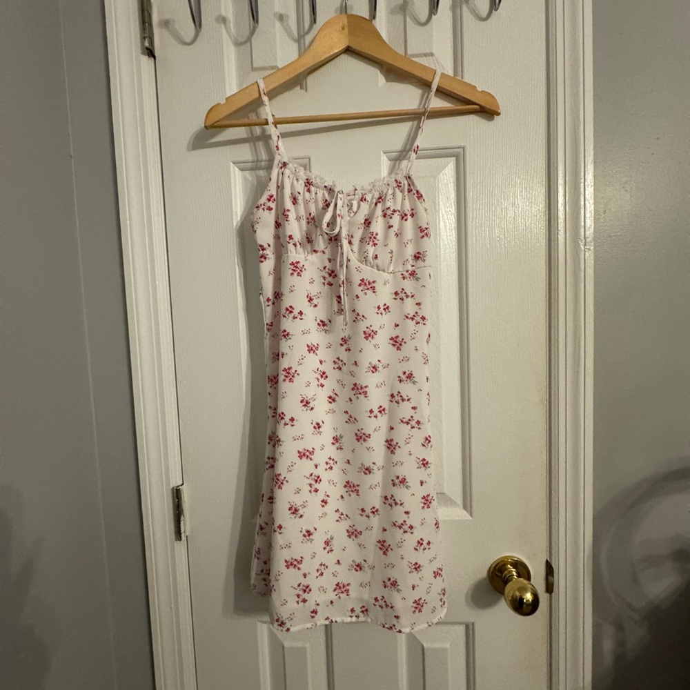 Charming Floral Maid Dress in White and Pink
